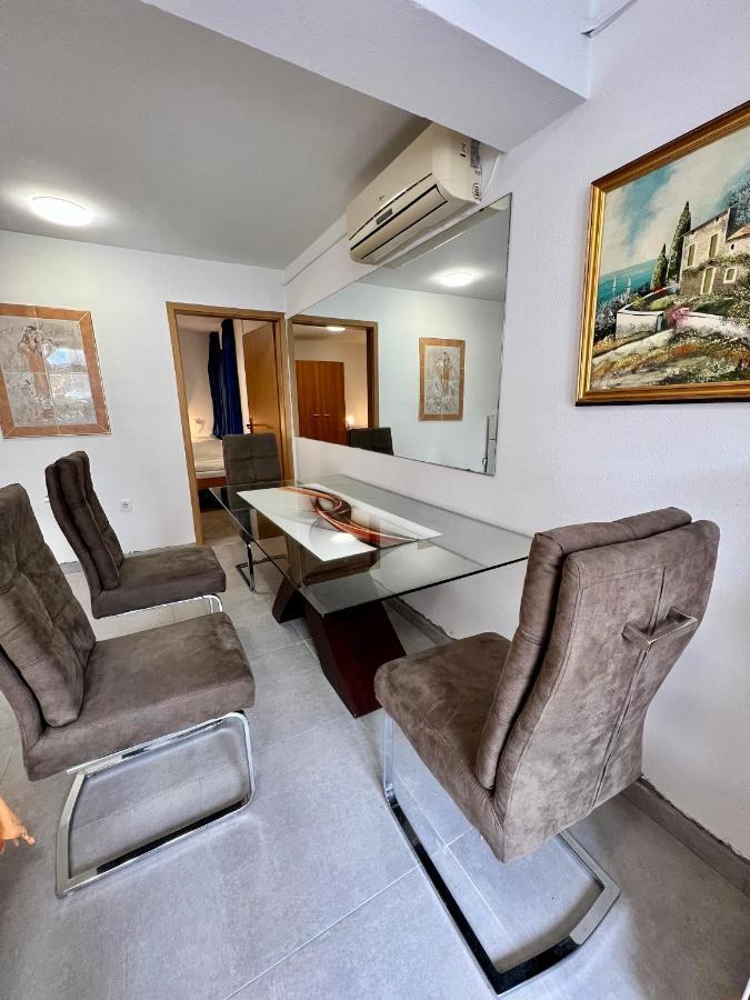 Rooms & Apartment Hegic Zára Kültér fotó