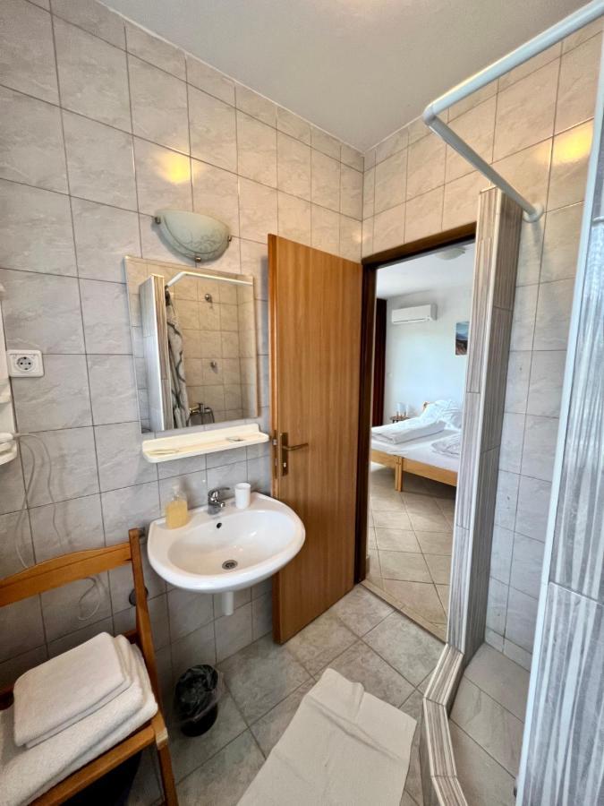 Rooms & Apartment Hegic Zára Kültér fotó